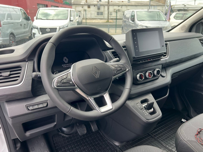 Photo 4 de l'offre de RENAULT TRAFIC GLACIER 3T L1H1 170 CV BVA9 EXCLUSIVE + OPTIONS à 41460€ chez Bretagne Utilitaires