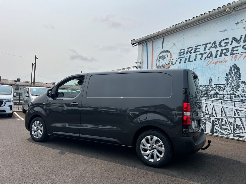 Photo 2 de l'offre de FIAT SCUDO FG M 2.0 BLUEHDI 180CH S&S PACK PREMIUM CONNECT EAT8 à 36900€ chez Bretagne Utilitaires