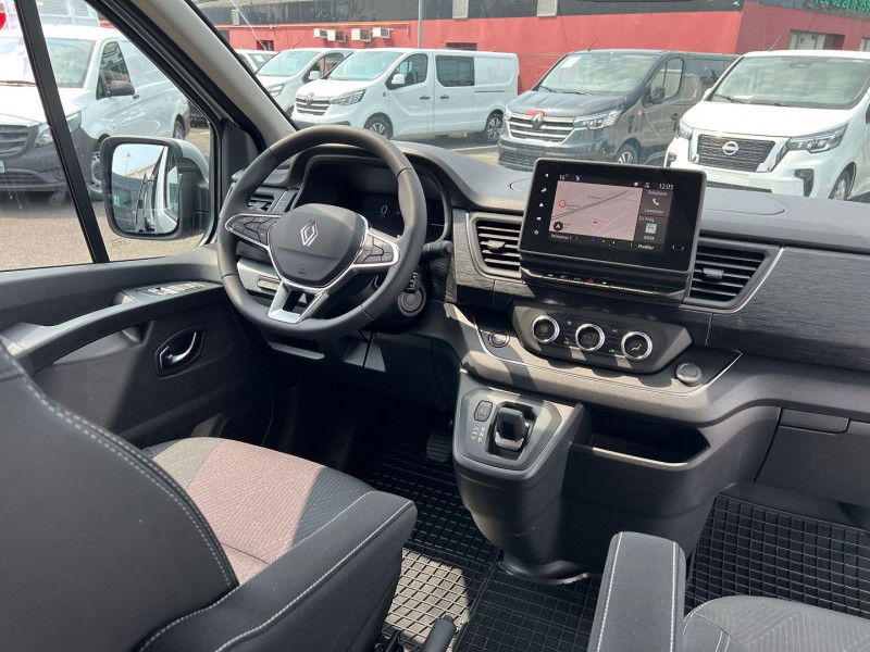 Photo 6 de l'offre de RENAULT TRAFIC NEW 5 PLACES BVA9 170 CV L2H1 EXCLUSIVE + OPTIONS à 46740€ chez Bretagne Utilitaires