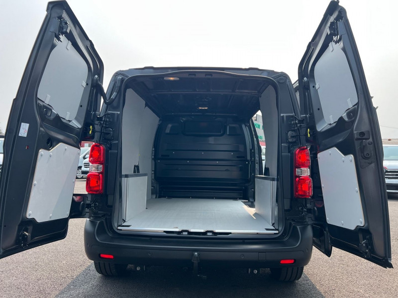 Photo 3 de l'offre de FIAT SCUDO FG M 2.0 BLUEHDI 180CH S&S PACK PREMIUM CONNECT EAT8 à 36900€ chez Bretagne Utilitaires