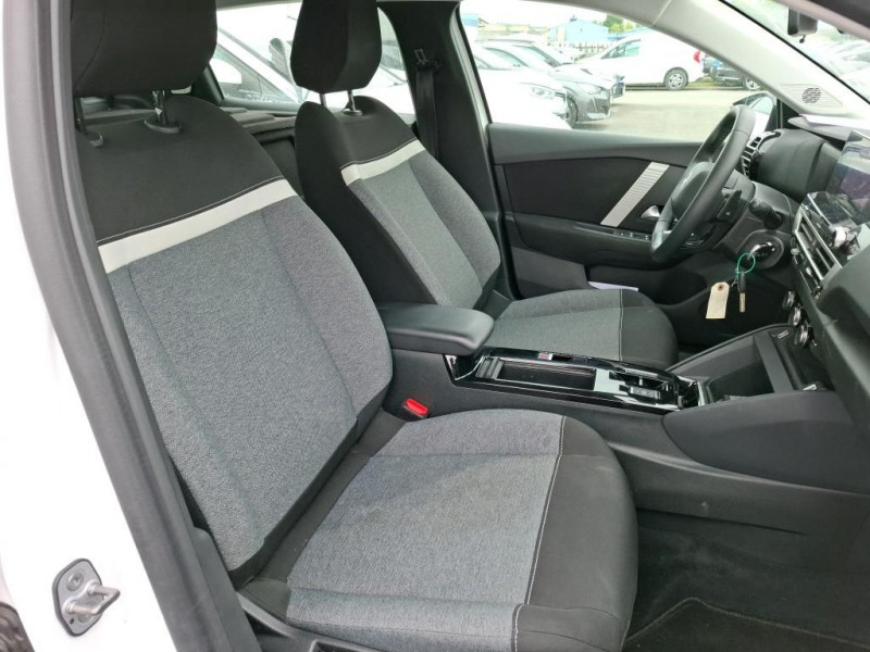 Photo 6 de l'offre de CITROEN C4 STE 1.5 BLUEHDI 130CH FEEL NAV BUSINESS R EAT8 à 17880€ chez Bretagne Utilitaires