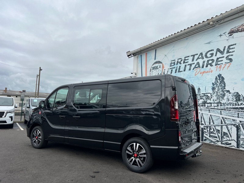 Photo 2 de l'offre de RENAULT TRAFIC NEW 5 PLACES BVA9 170 CV L2H1 EXCLUSIVE + OPTIONS à 46740€ chez Bretagne Utilitaires