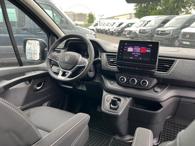 Photo 7 de l'offre de RENAULT TRAFIC NEW 5 PLACES BVA9 170 CV L2H1 EXCLUSIVE + OPTIONS à 46740€ chez Bretagne Utilitaires