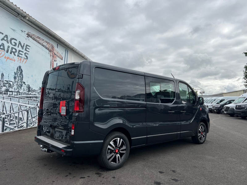Photo 2 de l'offre de RENAULT TRAFIC NEW 5 PLACES BVA9 170 CV L2H1 EXCLUSIVE + OPTIONS à 46740€ chez Bretagne Utilitaires