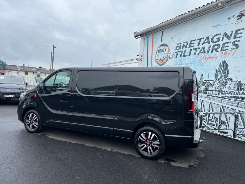 Photo 7 de l'offre de RENAULT TRAFIC NOIR 3T L2H1 170 CV BVA9 EXCLUSIVE + OPTIONS à 43140€ chez Bretagne Utilitaires