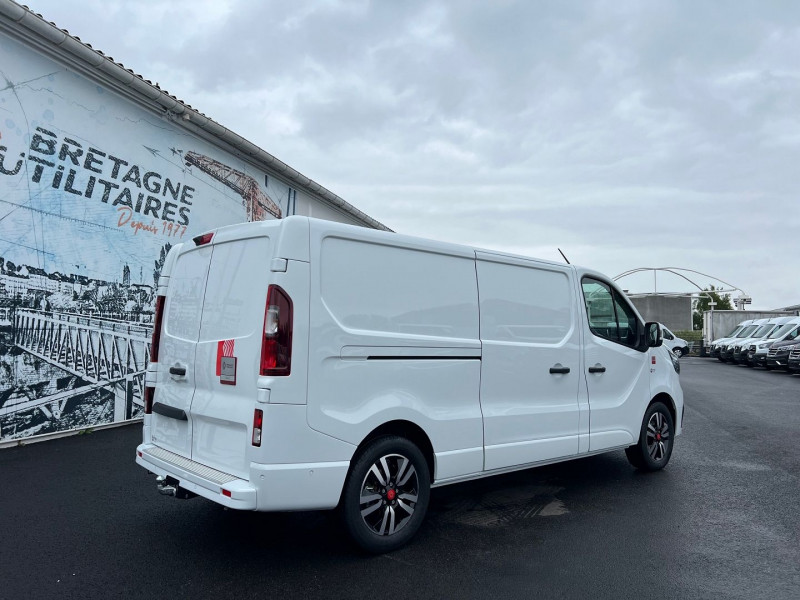 Photo 8 de l'offre de RENAULT TRAFIC BLANC 3T L2H1 170 CV BVA9 EXCLUSIVE + OPTIONS à 42660€ chez Bretagne Utilitaires