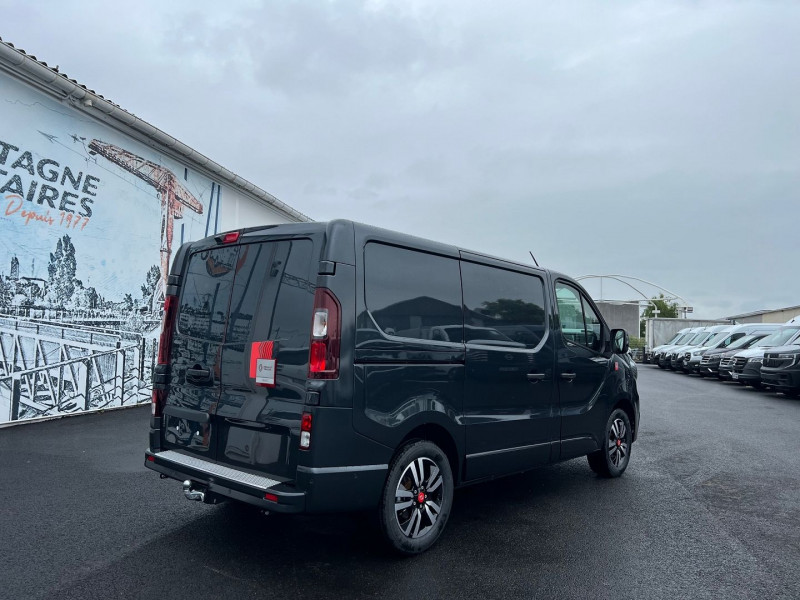 Photo 8 de l'offre de RENAULT TRAFIC COMETE 3T L1H1 170 CV BVA9 EXCLUSIVE + OPTIONS à 41940€ chez Bretagne Utilitaires