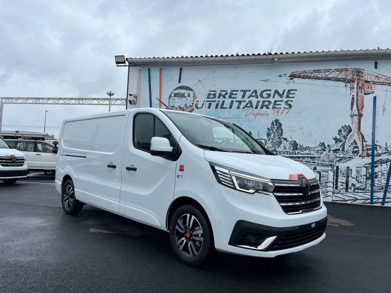 Photo 7 de l'offre de RENAULT TRAFIC BLANC 3T L2H1 170 CV BVA9 EXCLUSIVE + OPTIONS à 42660€ chez Bretagne Utilitaires