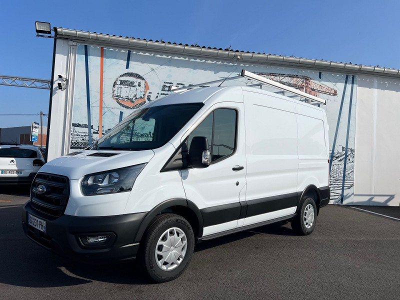 Photo 2 de l'offre de FORD TRANSIT 2T GALERIE T350 L2H2 2.0 130CH TREND BUSINESS + OPTIONS à 32340€ chez Bretagne Utilitaires