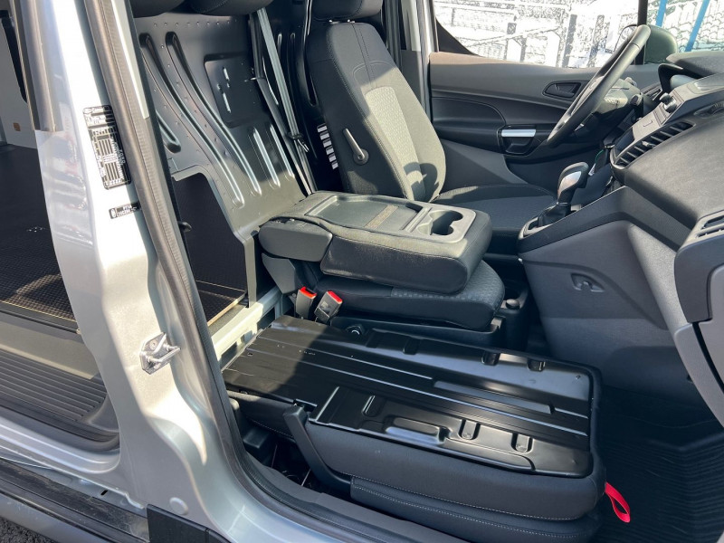 Photo 6 de l'offre de FORD TRANSIT CONNECT GALERIE L2 1.5  100CH BVA TREND 3 PLACES + OPTIONS à 27540€ chez Bretagne Utilitaires
