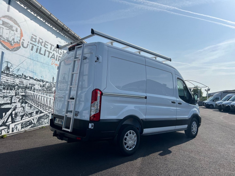 Photo 5 de l'offre de FORD TRANSIT 2T GALERIE T350 L2H2 2.0 130CH TREND BUSINESS + OPTIONS à 32340€ chez Bretagne Utilitaires