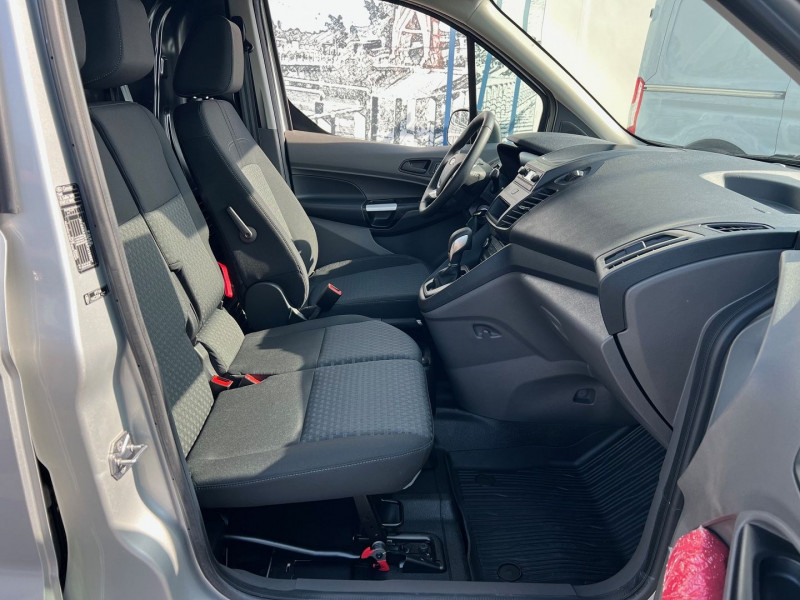 Photo 5 de l'offre de FORD TRANSIT CONNECT GALERIE L2 1.5  100CH BVA TREND 3 PLACES + OPTIONS à 27540€ chez Bretagne Utilitaires