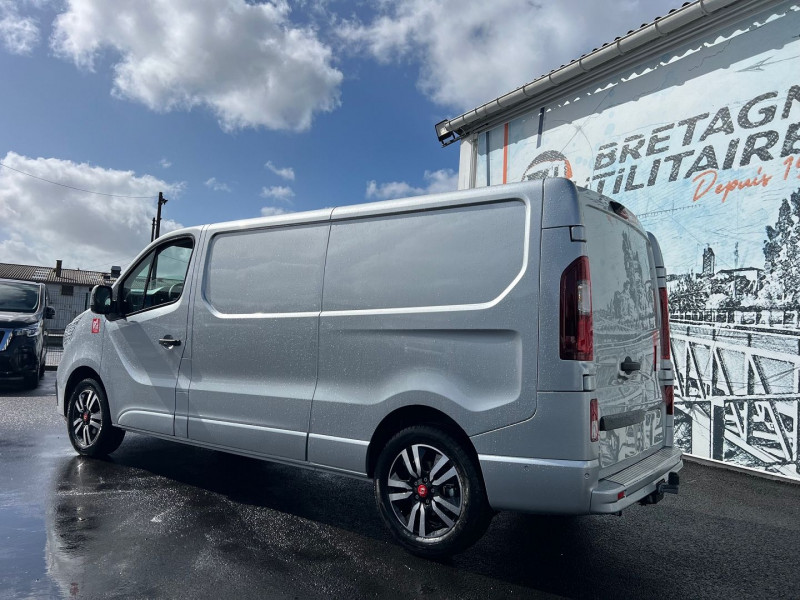 Photo 2 de l'offre de RENAULT TRAFIC HIGHLAND 3T L2H1 170 CV BVA9 EXCLUSIVE + OPTIONS à 43140€ chez Bretagne Utilitaires