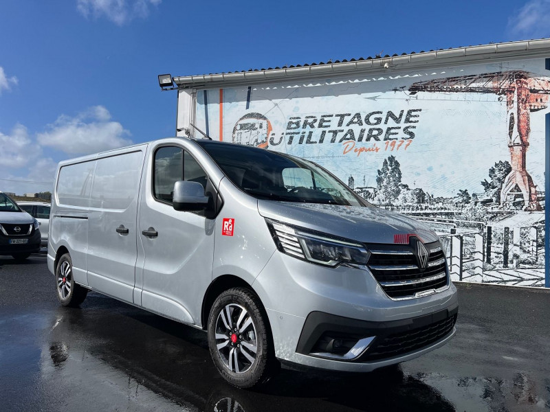 Renault TRAFIC HIGHLAND 3T L2H1 170 CV BVA9 EXCLUSIVE + OPTIONS Diesel GRIS HIGHLAND Occasion à vendre