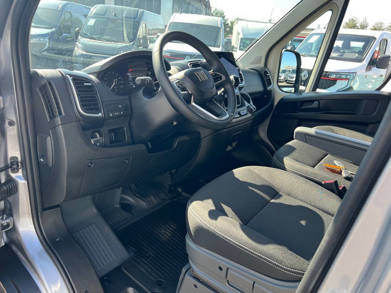 Photo 4 de l'offre de FIAT DUCATO FG L3H3 3.5 MAXI 180CH PACK PREMIUM CONNECT BVA8 à 44340€ chez Bretagne Utilitaires