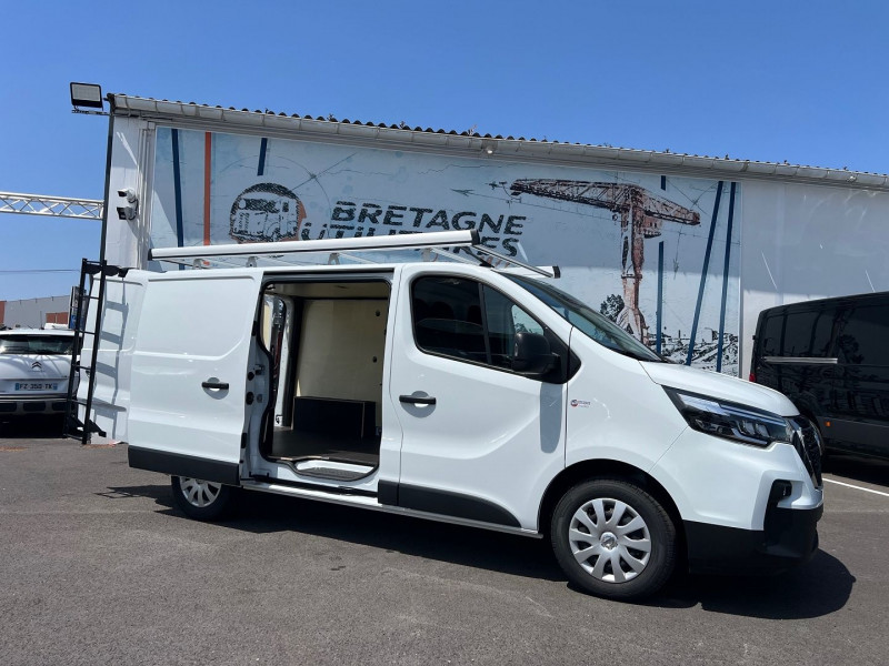 Photo Nissan PRIMASTAR FG L1H1 2.0 DCI 130CH N-CONNECTA + KIT BOIS + GALERIE Diesel BLANC en vente chez Bretagne Utilitaires Nissan PRIMASTAR FG L1H1 2.0 DCI 130CH N-CONNECTA + KIT BOIS + GALERIE Diesel BLANC Occasion à vendre