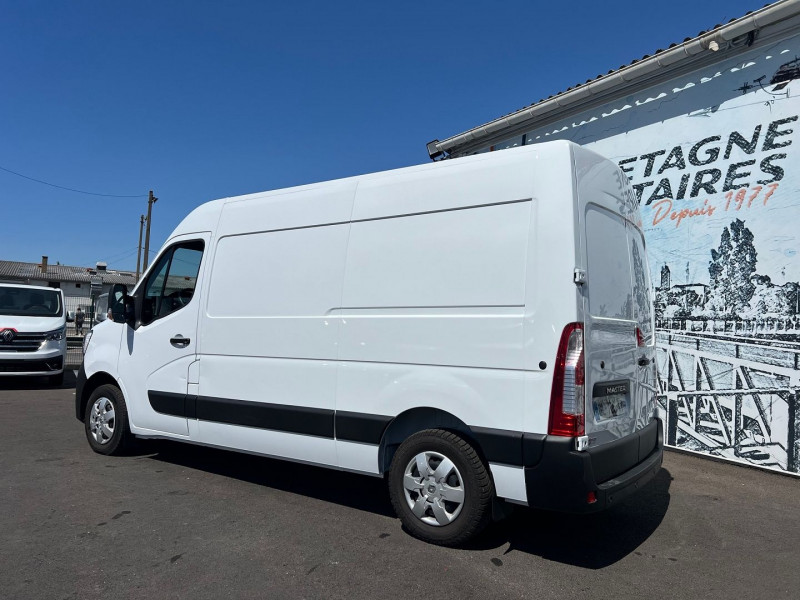 Photo 3 de l'offre de RENAULT MASTER III FG F3500 L2H2 2.3 BLUE DCI 150CH GRAND CONFORT EURO6 + OPTIONS à 20940€ chez Bretagne Utilitaires