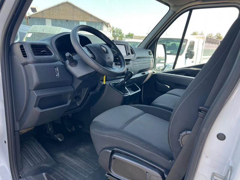 Photo 7 de l'offre de RENAULT MASTER III FG F3500 L2H2 2.3 BLUE DCI 150CH CONFORT EURO6 + OPTIONS à 17940€ chez Bretagne Utilitaires