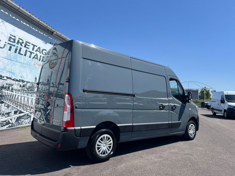 Photo 8 de l'offre de RENAULT MASTER III FG F3300 L2H2 2.3 BLUE DCI 150CH GRAND CONFORT EURO6 à 16740€ chez Bretagne Utilitaires