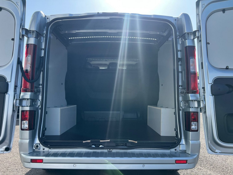 Photo 3 de l'offre de NISSAN PRIMASTAR FG 5 PLACES L1H1 2.0 DCI 150CH TEKNA + OPTIONS à 41700€ chez Bretagne Utilitaires