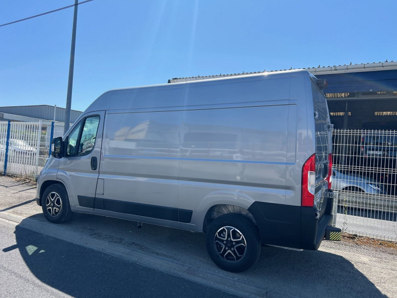 Photo 2 de l'offre de FIAT DUCATO FG MH2 - L2H2 3.5 MAXI 180CH S&S PACK PREMIUM CONNECT BVA8 à 43740€ chez Bretagne Utilitaires