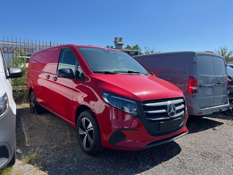 Mercedes-Benz VITO FG 4X4 119 CDI LONG SELECT 9G-TRONIC + OPTIONS Diesel ROUGE Occasion à vendre