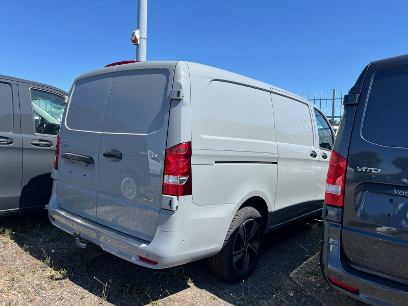 Mercedes-Benz VITO FG 4X4 119 CDI LONG SELECT 9G-TRONIC + OPTIONS Diesel GRIS ALPIN Occasion à vendre
