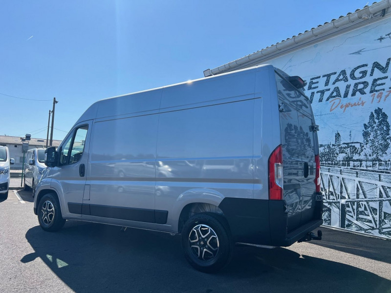 Photo 8 de l'offre de FIAT DUCATO FG MH2 - L2H2 3.5 MAXI 180CH S&S PACK PREMIUM CONNECT BVA8 à 43740€ chez Bretagne Utilitaires