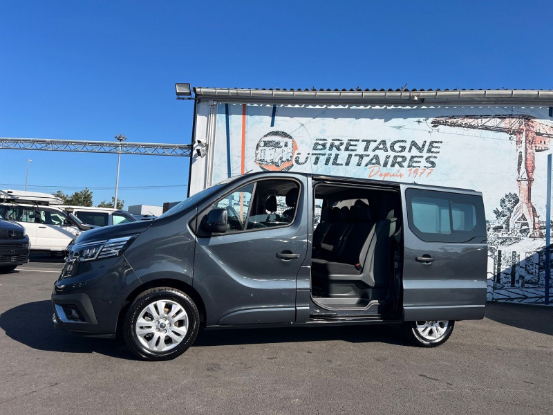 Renault TRAFIC 5 PLACES L1H1 3T 2.0 BLUE DCI 170CH CAB APPRO GRAND CONFORT EDC Diesel GRIS F Occasion à vendre