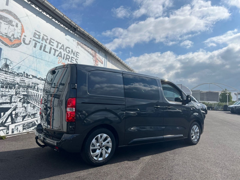 Photo 4 de l'offre de FIAT SCUDO 6PL M 2.0 BLUEHDI 180CH S&S PACK PREMIUM CONNECT EAT8 à 39900€ chez Bretagne Utilitaires