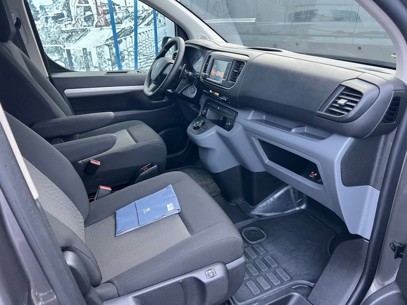 Photo 5 de l'offre de PEUGEOT EXPERT 5PL LONG 2.0 BLUEHDI 180CH S&S CAB APPRO EAT8 à 28740€ chez Bretagne Utilitaires