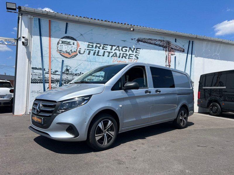 Photo 2 de l'offre de MERCEDES-BENZ VITO 4X4 119 CDI MIXTO 6PL LONG SELECT 9G-TRONIC à 70740€ chez Bretagne Utilitaires