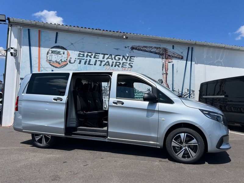 Photo 1 de l'offre de MERCEDES-BENZ VITO 4X4 119 CDI MIXTO 6PL LONG SELECT 9G-TRONIC à 70740€ chez Bretagne Utilitaires