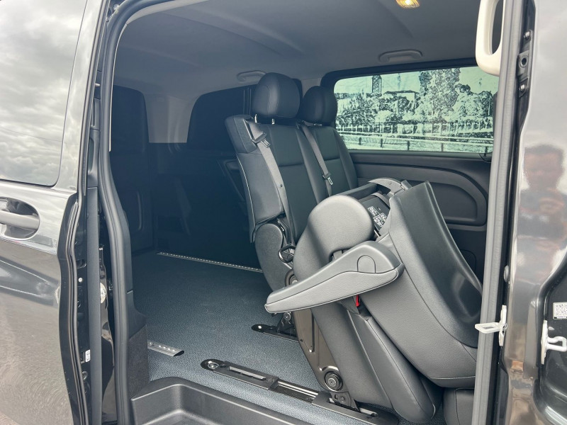Photo 7 de l'offre de MERCEDES-BENZ VITO 4X4 119 CDI MIXTO LONG SELECT 9G-TRONIC à 71940€ chez Bretagne Utilitaires