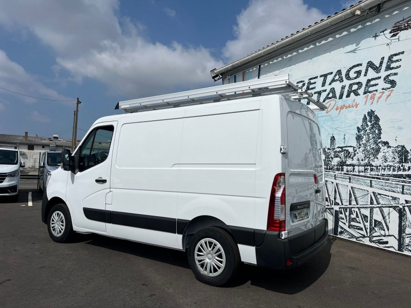 Photo 7 de l'offre de RENAULT MASTER GALERIE F3500 L1H1 2.3 DCI 135CH GRAND CONFORT + OPTIONS à 18900€ chez Bretagne Utilitaires