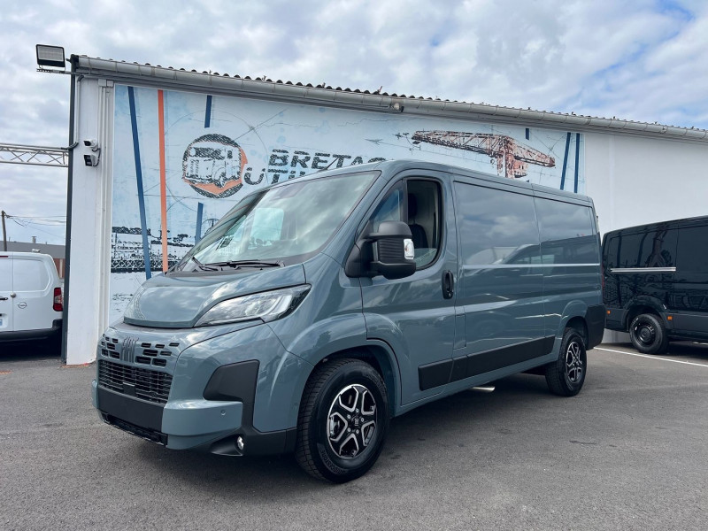 Photo 3 Fiat DUCATO FG MH1 - L2H1 3.5 MAXI 140CH S&S PACK PREMIUM CONNECT BVA8 Diesel GRIS  en vente chez Bretagne Utilitaires Photo 3 de l'offre de FIAT DUCATO FG MH1 - L2H1 3.5 MAXI 140CH S&S PACK PREMIUM CONNECT BVA8 à 43140€ chez Bretagne Utilitaires