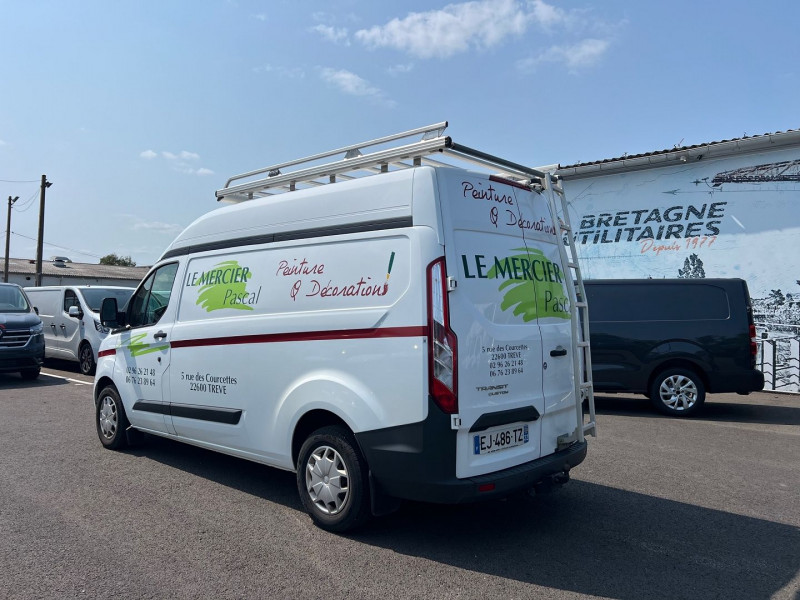 Photo 1 de l'offre de FORD TRANSIT CUSTOM L2H2 2.0 TDCI 130 TREND + GALERIE + ATTELAGE à 14340€ chez Bretagne Utilitaires