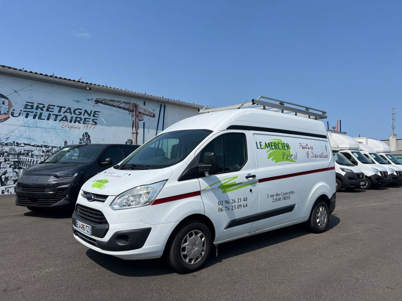 Photo 2 de l'offre de FORD TRANSIT CUSTOM L2H2 2.0 TDCI 130 TREND + GALERIE + ATTELAGE à 14340€ chez Bretagne Utilitaires