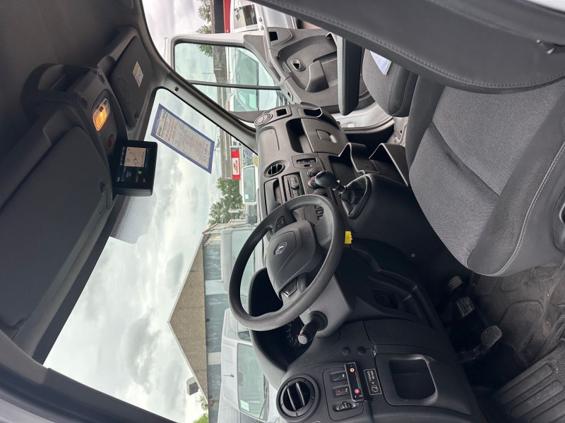 Photo 12 de l'offre de RENAULT MASTER III FG F3500 L3H2 2.3 DCI 130CH GRAND CONFORT EURO6 + OPTIONS à 16950€ chez Bretagne Utilitaires