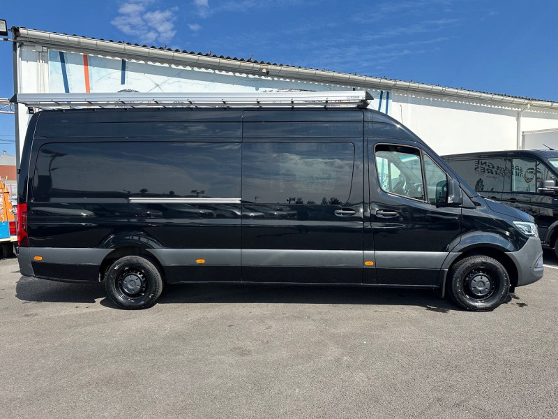 Photo 5 de l'offre de MERCEDES-BENZ SPRINTER FG 5 PLACES 319 CDI 43 3T5 SELECT PROPULSION 7G-TRONIC PLUS à 50340€ chez Bretagne Utilitaires