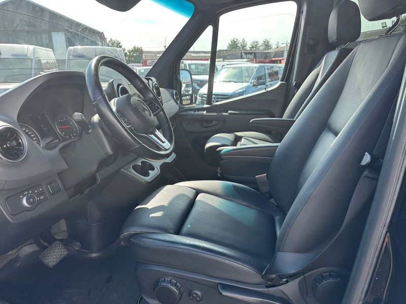 Photo 9 de l'offre de MERCEDES-BENZ SPRINTER FG 5 PLACES 319 CDI 43 3T5 SELECT PROPULSION 7G-TRONIC PLUS à 50340€ chez Bretagne Utilitaires