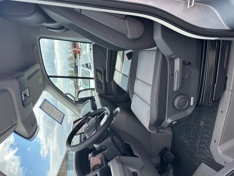 Photo 9 de l'offre de MAN TGE 4X4 L3H2 (L2H1) 3.5T 180 CV BVA NOMBREUSES OPTIONS à 59940€ chez Bretagne Utilitaires