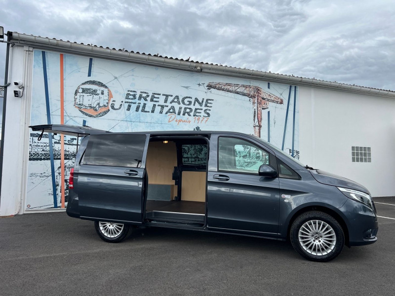 Photo 1 de l'offre de MERCEDES-BENZ VITO FG 4X4 116 CDI LONG SELECT 9G-TRONIC HAYON à 37740€ chez Bretagne Utilitaires