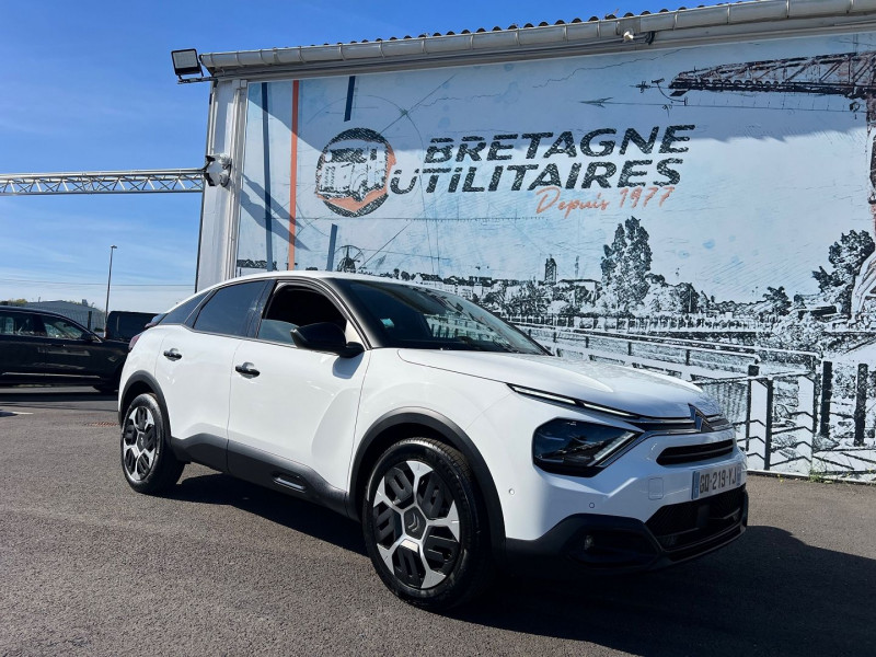 Photo 1 de l'offre de CITROEN C4 STE 130CH ESSENCE EAT8 FEEL NAV BUSINESS R SOCIETE à 17100€ chez Bretagne Utilitaires