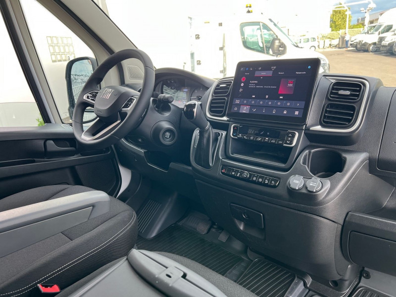 Photo 7 de l'offre de FIAT DUCATO FG L3H3 3.5 MAXI 180CH PACK PREMIUM CONNECT BVA8 à 42540€ chez Bretagne Utilitaires
