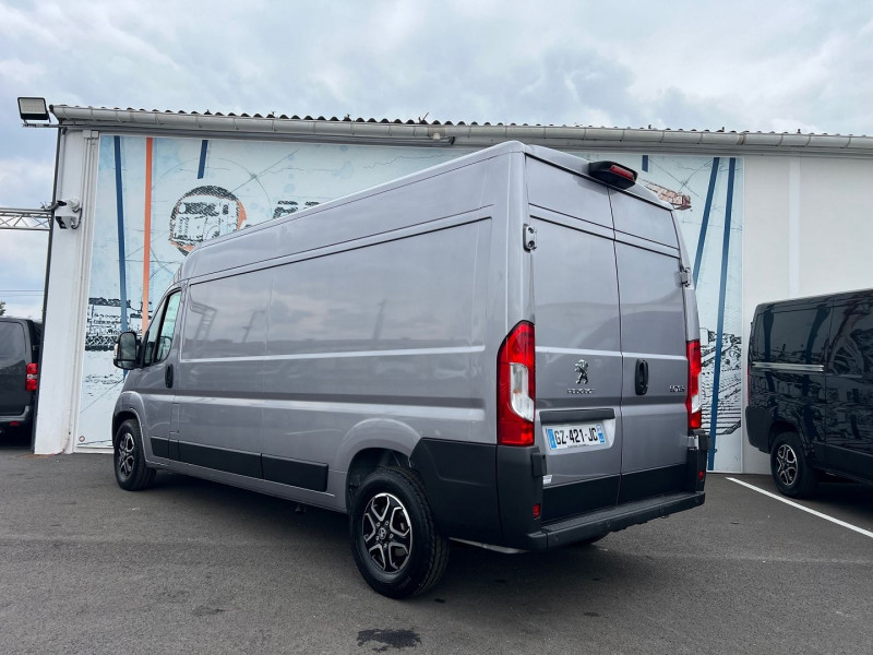 Photo 2 de l'offre de PEUGEOT BOXER FG L3H2 3.5 MAXI 165CH BLUEHDI S&S PACK ASPHALT CONNECT à 28740€ chez Bretagne Utilitaires