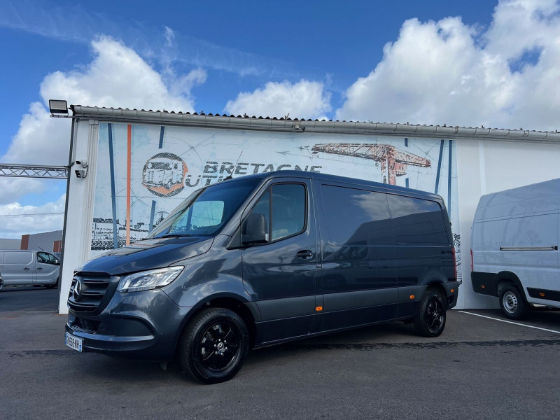 Photo 4 de l'offre de MERCEDES-BENZ SPRINTER L2H1 215 CDI 39 3T0 PRO TRACTION 9G-TRONIC à 35940€ chez Bretagne Utilitaires