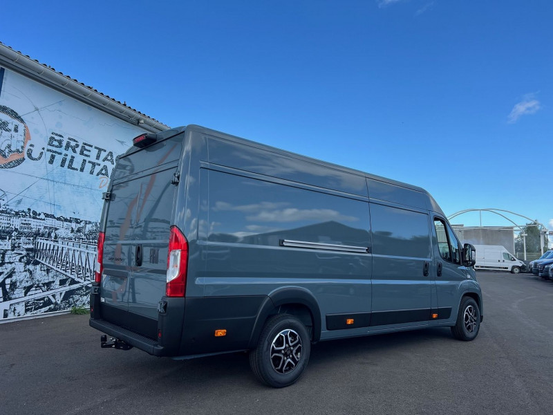 Photo 2 de l'offre de FIAT DUCATO FG L4H2 - XLH2 3.5 MAXI 180CH S&S PACK PREMIUM CONNECT BVA8 à 45540€ chez Bretagne Utilitaires