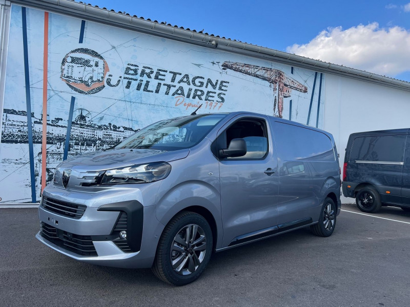 Photo 1 de l'offre de PEUGEOT EXPERT FG M 2.0 BLUEHDI 180CH S&S EAT8 + NBRES OPTIONS à 39540€ chez Bretagne Utilitaires