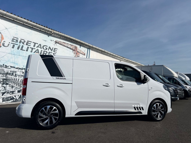 Photo 3 de l'offre de FIAT SCUDO FG M 2.0 BLUEHDI 180CH S&S S-DESIGN EAT8 à 35940€ chez Bretagne Utilitaires